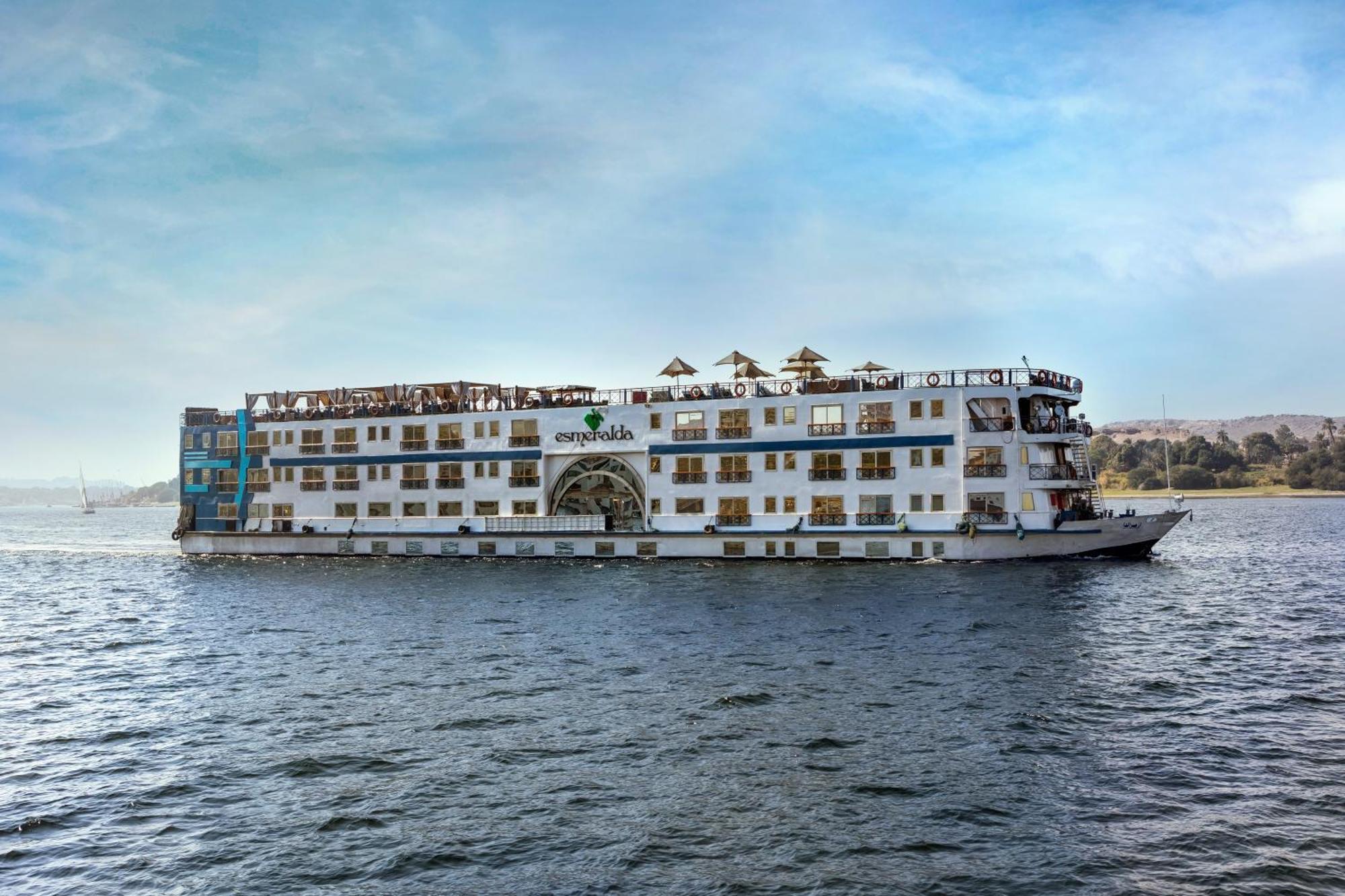 M/S Esmeralda Nile Cruise - 4 Or 7 Nights From Luxor Each Monday And 03 Nights From Aswan Each Friday Dış mekan fotoğraf