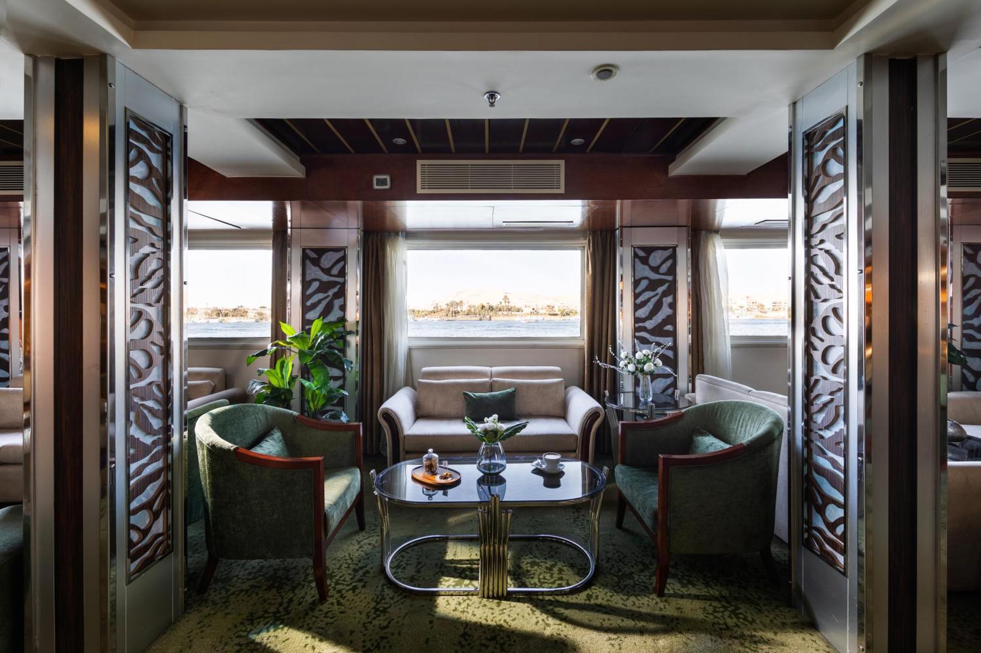 M/S Esmeralda Nile Cruise - 4 Or 7 Nights From Luxor Each Monday And 03 Nights From Aswan Each Friday Dış mekan fotoğraf